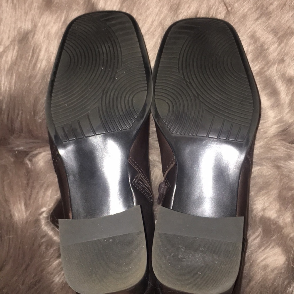 CROFT & BARROW 10 NWOT BROWN BOOT 👢 WITH STITCH - Picture 2 of 6